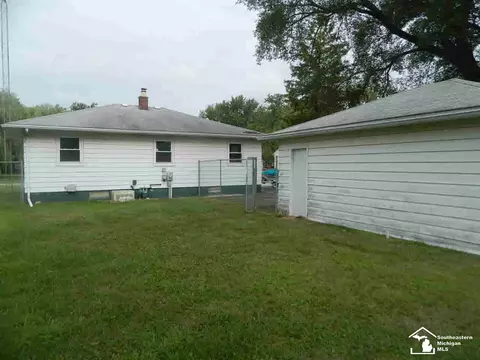 905 Patterson, Monroe, MI 48161 photo 4