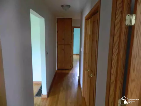 905 Patterson, Monroe, MI 48161 photo 9