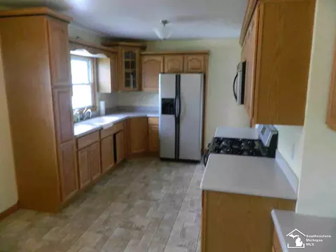 905 Patterson, Monroe, MI 48161 photo 5