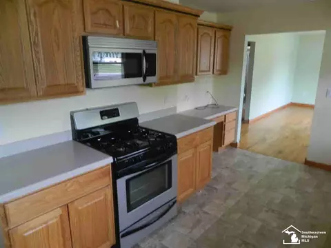 905 Patterson, Monroe, MI 48161 photo 10