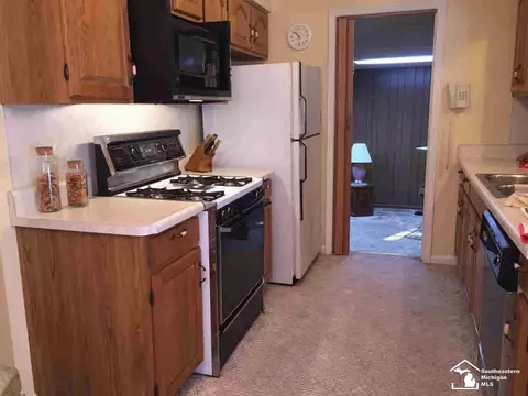 940 Fix, Monroe, MI 48162 photo 14