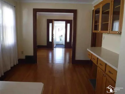 223 Riverview, Monroe, MI 48162 photo 5