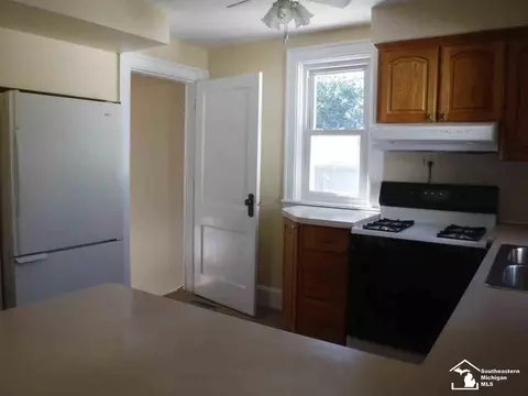 223 Riverview, Monroe, MI 48162 photo 7