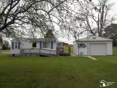 1975 Ida Maybee, Monroe, MI 48162 photo 1