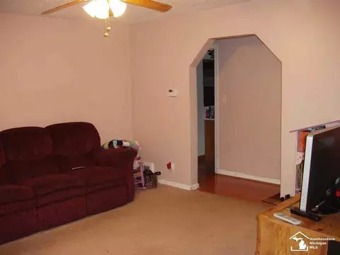 615 Stone, Monroe, MI 48161 photo 2