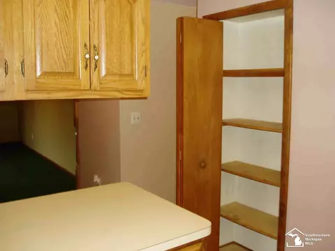 29965 Pennsylvania, Romulus, MI 48174 photo 15