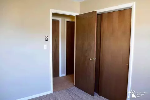 126 N Roessler, Monroe, MI 48162 photo 21