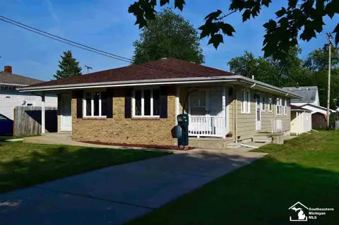 126 N Roessler, Monroe, MI 48162 photo 25