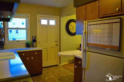 126 N Roessler, Monroe, MI 48162 photo 6