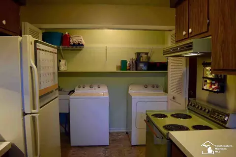 126 N Roessler, Monroe, MI 48162 photo 5