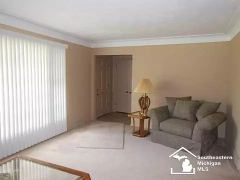 1609 Longfellow, Temperance, MI 48182 photo 5