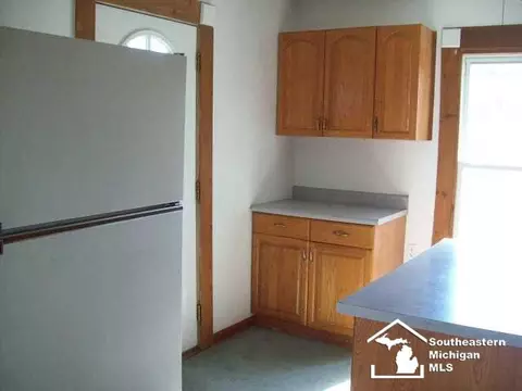 725 Bacon, Monroe, MI 48161 photo 4