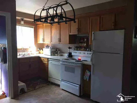1325 Maple, Monroe, MI 48162 photo 5