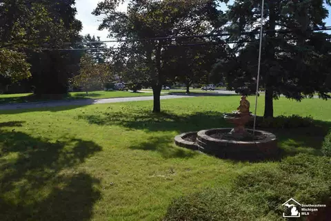 574 Augusta, Monroe, MI 48161 photo 6