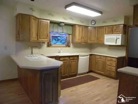 2168 W Smith, Temperance, MI 48182 photo 10