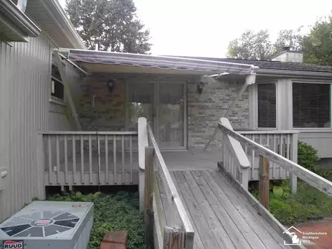 2168 W Smith, Temperance, MI 48182 photo 5