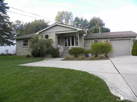 2168 W Smith, Temperance, MI 48182 photo 1