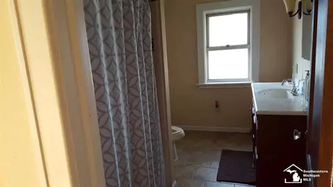 304 Tremont, Monroe, MI 48162 photo 21
