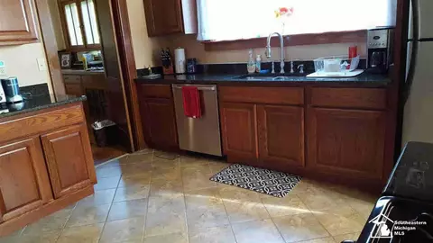 304 Tremont, Monroe, MI 48162 photo 10