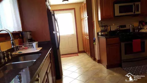304 Tremont, Monroe, MI 48162 photo 11