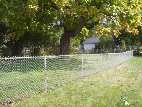 1306 Maple, Monroe, MI 48162 photo 14