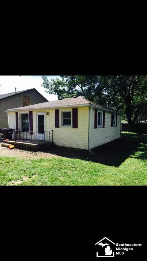 3052 10th, Monroe, MI 48162 photo 1