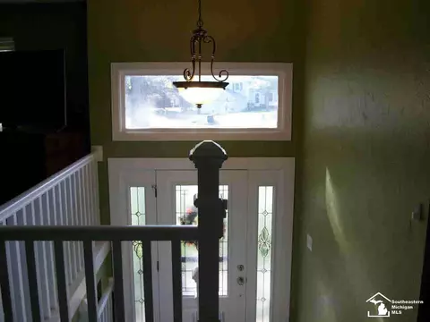 7600 Chapel Vw, Temperance, MI 48182 photo 3