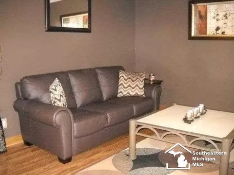 131 Crampton, Monroe, MI 48162 photo 4