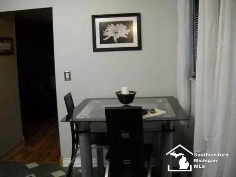 131 Crampton, Monroe, MI 48162 photo 7