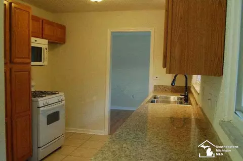 9166 Pheasant, Temperance, MI 48182 photo 10