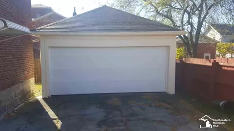 315 N Tremont, Monroe, MI 48162 photo 3