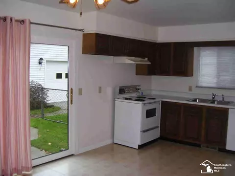 1015 Donald, Temperance, MI 48182 photo 2
