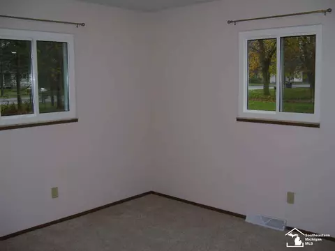 1015 Donald, Temperance, MI 48182 photo 6