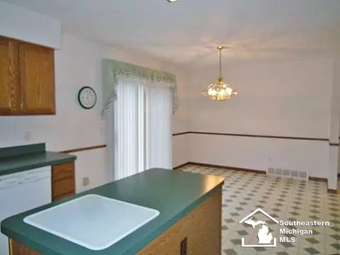 7357 Silo, Temperance, MI 48182 photo 11