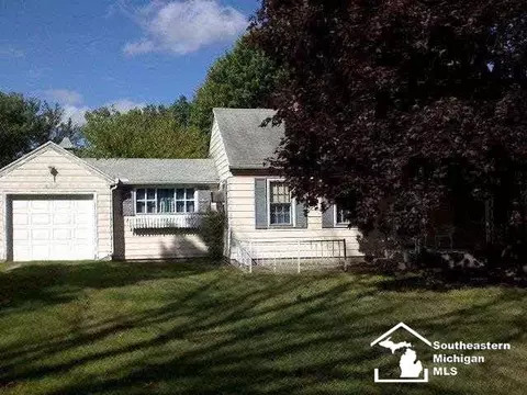 11047 Secor, Temperance, MI 48182 photo 1