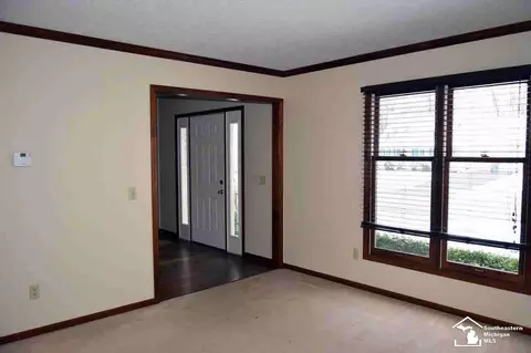 8680 Tanglewood, Temperance, MI 48182 photo 9