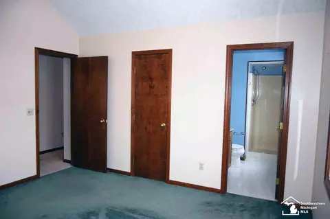 8680 Tanglewood, Temperance, MI 48182 photo 12