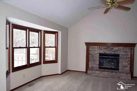 8680 Tanglewood, Temperance, MI 48182 photo 6