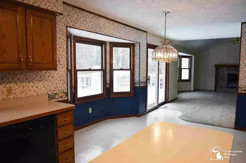 8680 Tanglewood, Temperance, MI 48182 photo 4