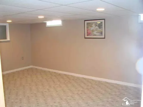 1255 Arbor, Monroe, MI 48162 photo 4
