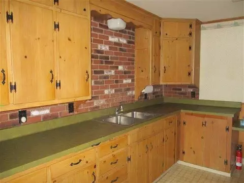 2064 Forest Park, Jackson, MI 49201 photo 13