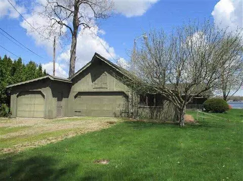 2064 Forest Park, Jackson, MI 49201 photo 2