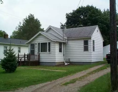 825 Helena, Jackson, MI 49203 photo 1