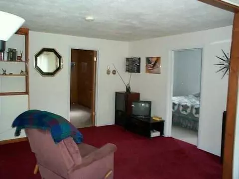 825 Helena, Jackson, MI 49203 photo 8