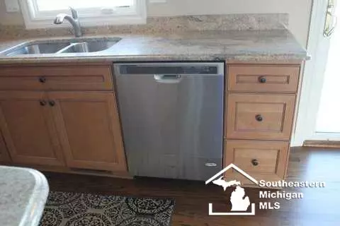 208 Pinnacle, Monroe, MI 48162 photo 9