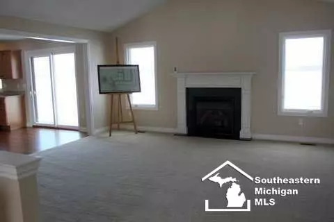 208 Pinnacle, Monroe, MI 48162 photo 5