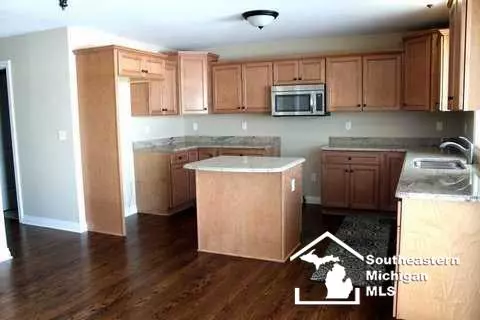 208 Pinnacle, Monroe, MI 48162 photo 7
