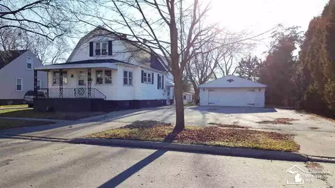 916 Eighth, Monroe, MI 48161 photo 2