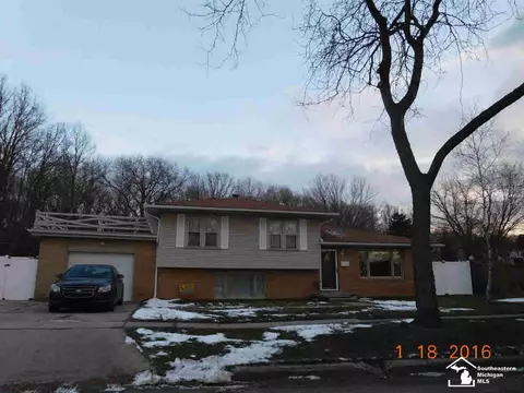 1104 Lavender, Monroe, MI 48162 photo 1