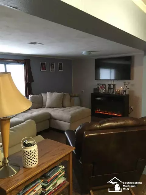 1104 Lavender, Monroe, MI 48162 photo 16